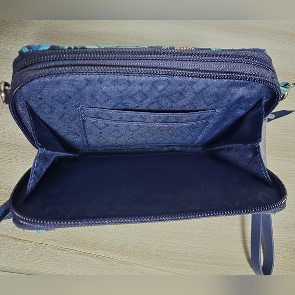 Vera Bradley FLAMINGO GARDEN All in One Wristlet Wallet - MISSING XBODY STRAP - Picture 7 of 8